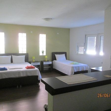 Guesthouse Stari Grad Мостар Стая снимка