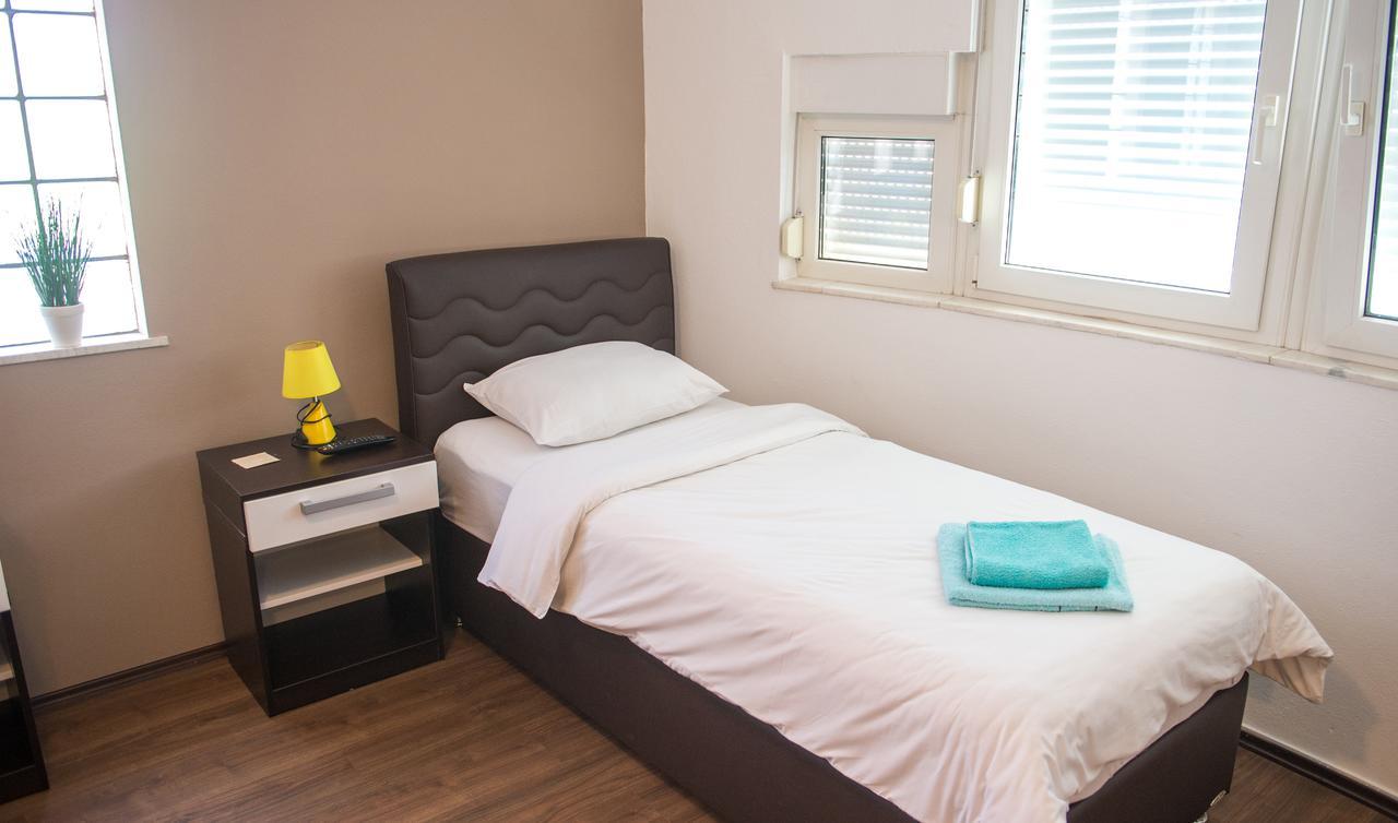 Guesthouse Stari Grad Мостар Екстериор снимка