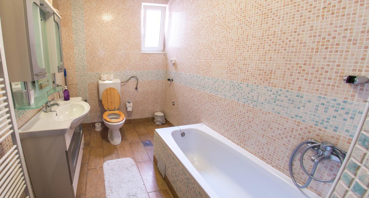 Guesthouse Stari Grad Мостар Екстериор снимка
